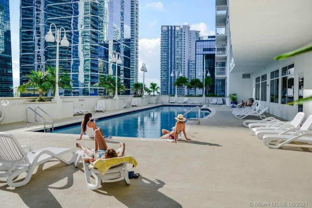 Ocean View 35Th Floor, In The Heart Of Miamiアパートメント エクステリア 写真
