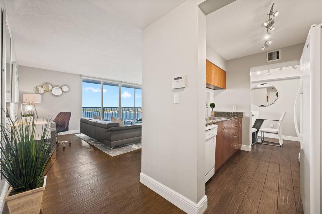 Ocean View 35Th Floor, In The Heart Of Miamiアパートメント エクステリア 写真