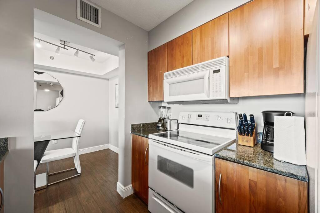 Ocean View 35Th Floor, In The Heart Of Miamiアパートメント エクステリア 写真